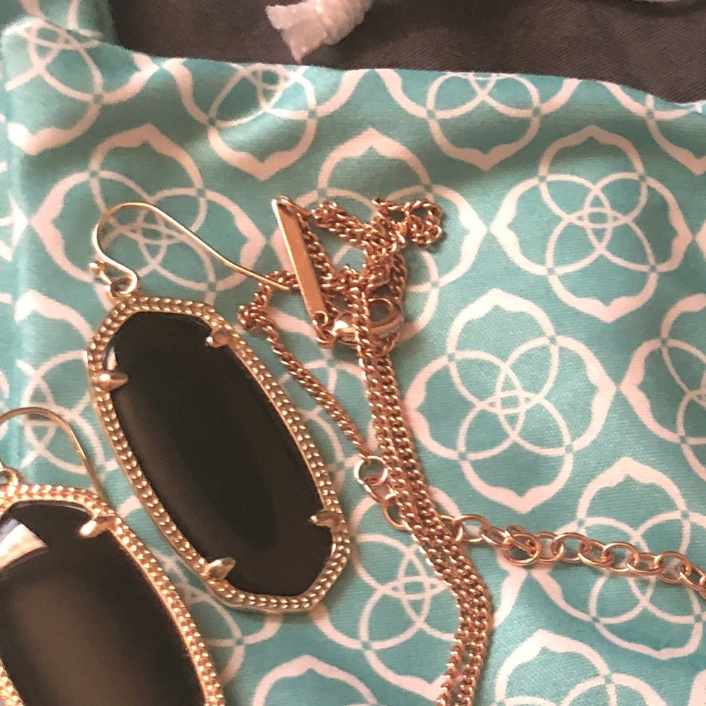 Elles for cashmerebanana